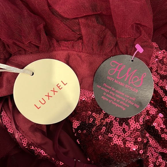 Red sparkly maxi dress - Picture 3 of 3